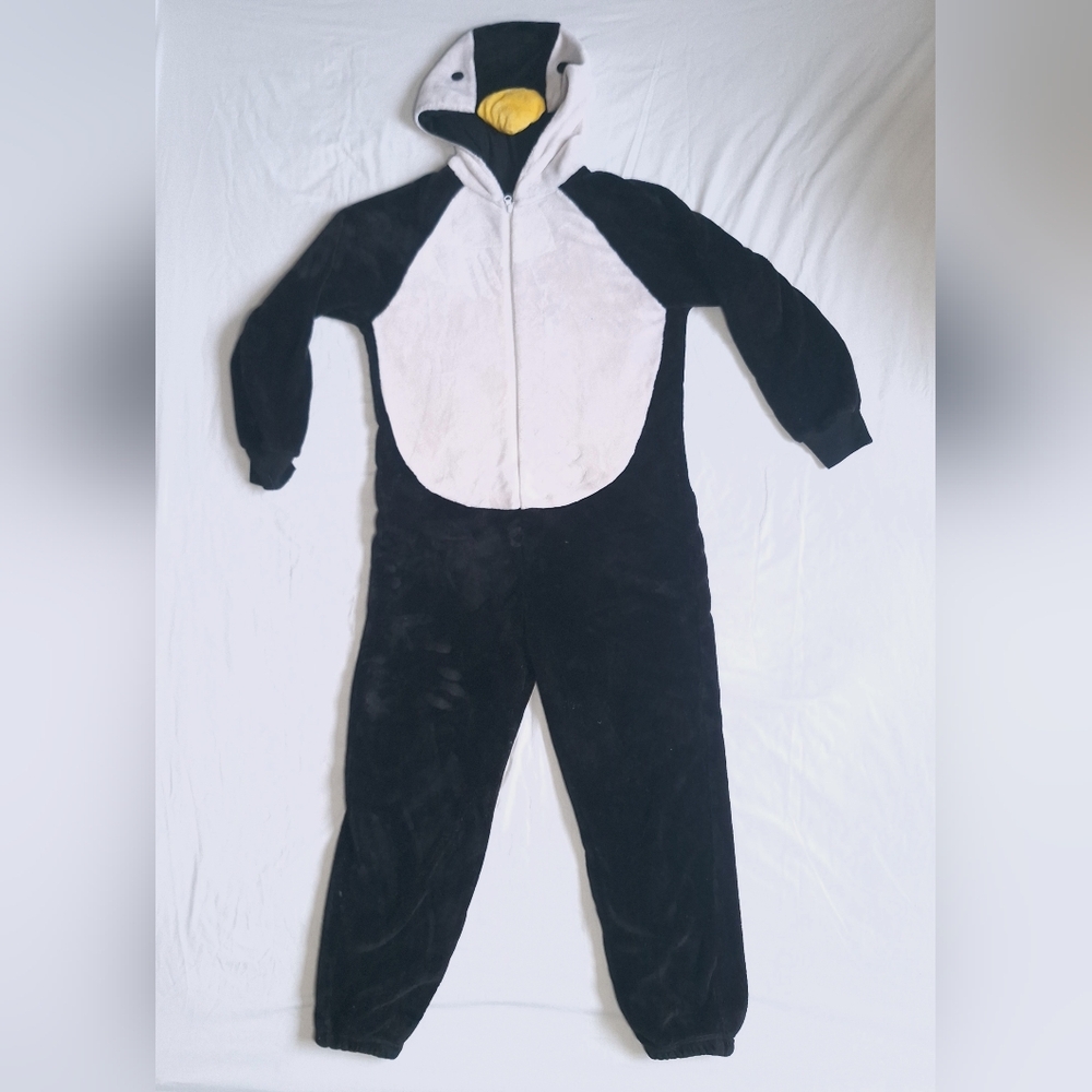 Ardene Adult Youth Penquin Fuzzy Onesie Costume Pajamas, Size XS/ S